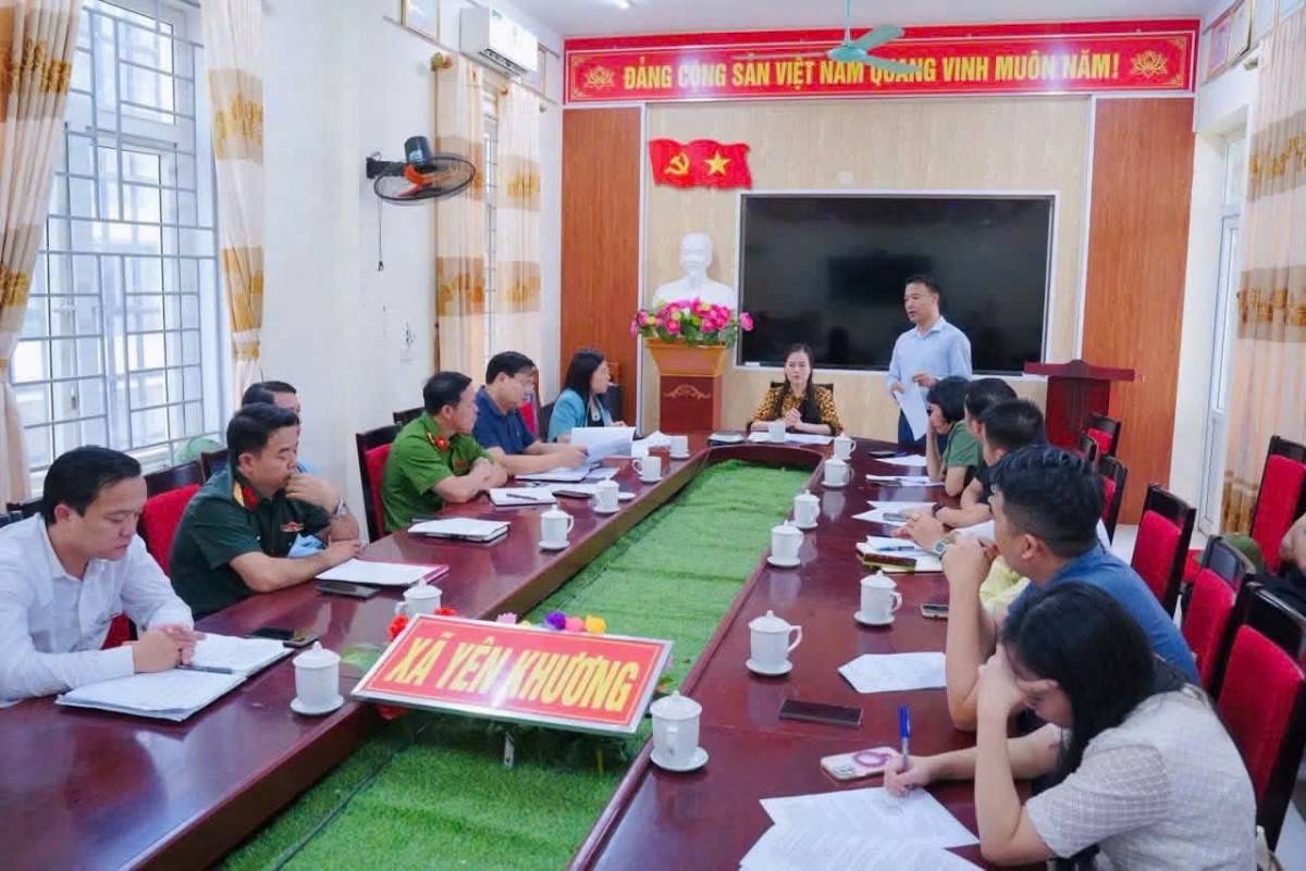 Đoàn công tác của Hiệp hội Doanh nghiệp tỉnh Thanh Hoá làm việc tại xã Yên Khương để chuẩn bị tổ chức chuong trình Trung thu cho em Đoàn công tác của Hiệp hội Doanh nghiệp tỉnh Thanh Hoá làm việc tại xã Yên Khương để chuẩn bị tổ chức chuong trình Trung thu cho em